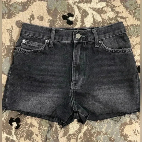 BDG Urban Outfitters Distressed Black Denim Shorts Size 27 - Picture 5 of 9